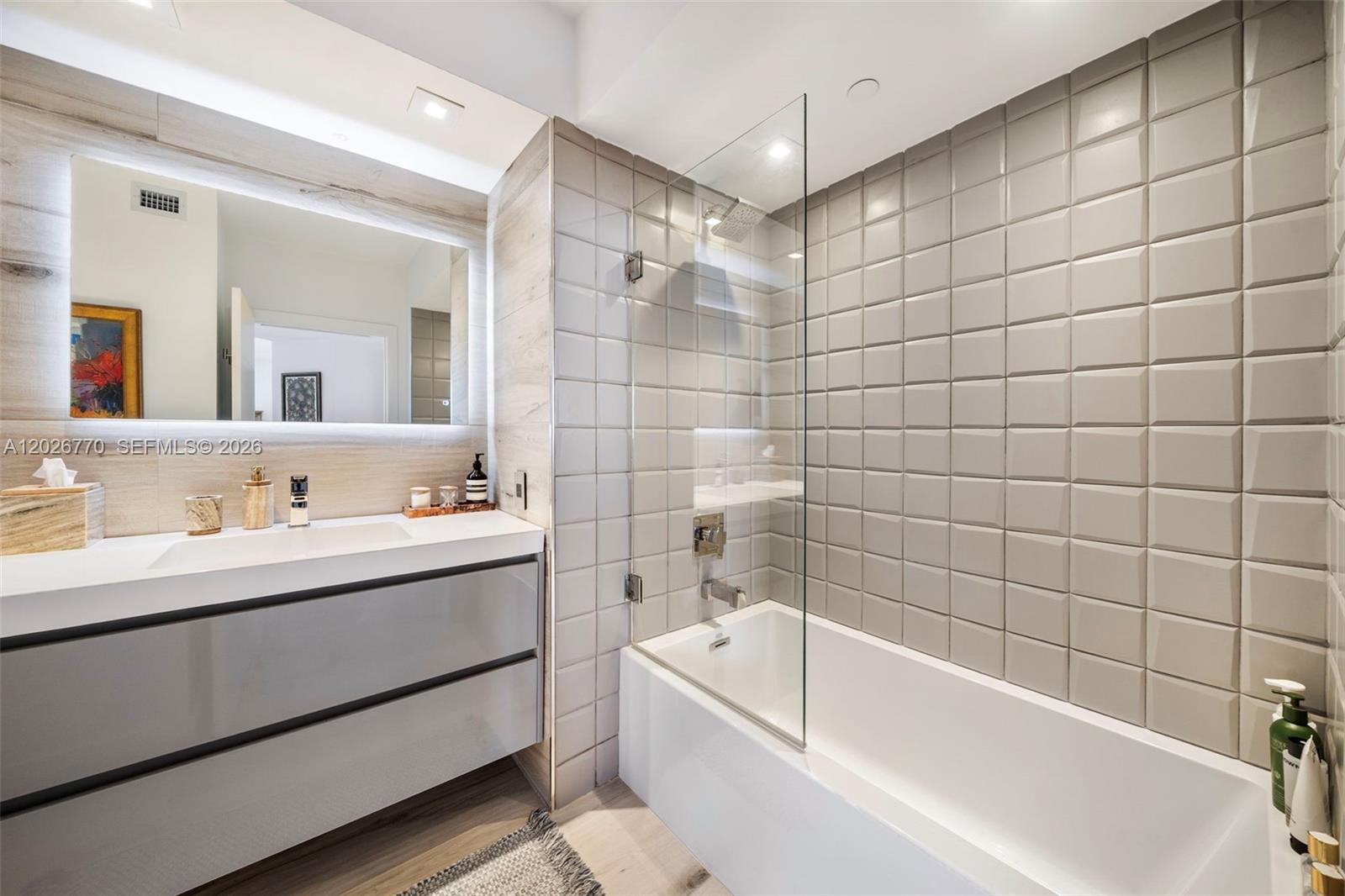 THE WAVERLY AT SOUTH BEAC - Residential