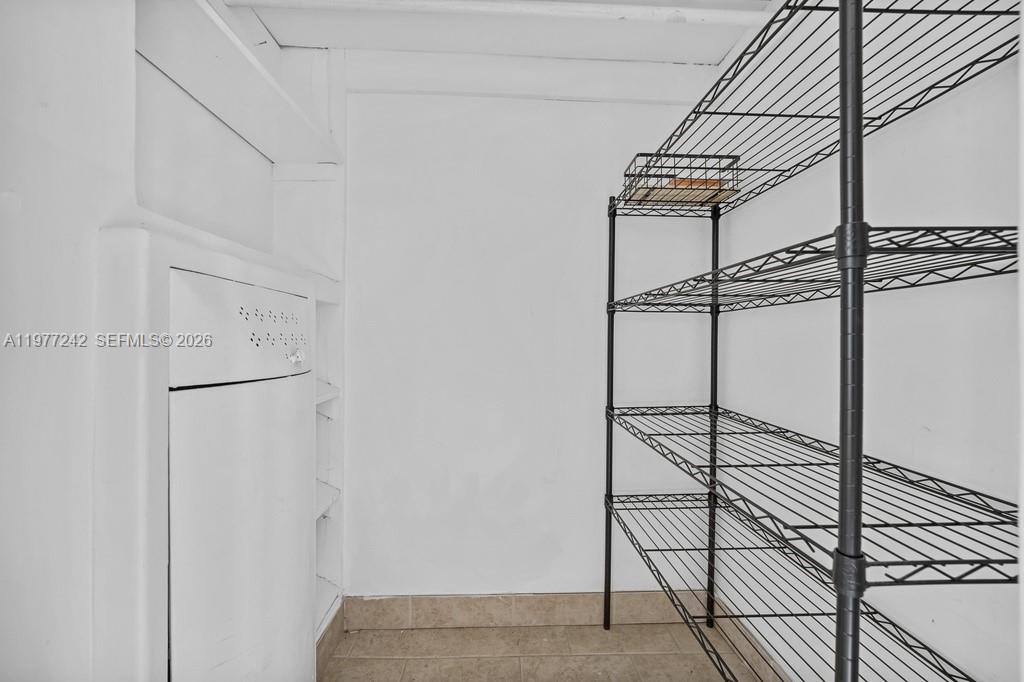 FLAMINGO WAVE CONDO - Residential