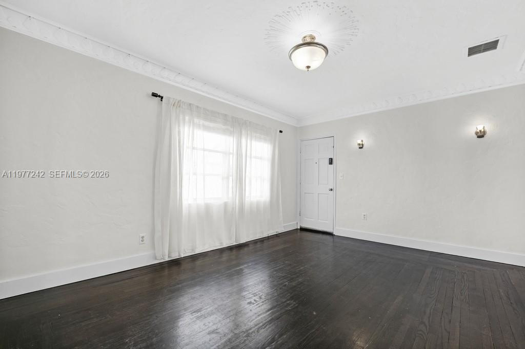 FLAMINGO WAVE CONDO - Residential