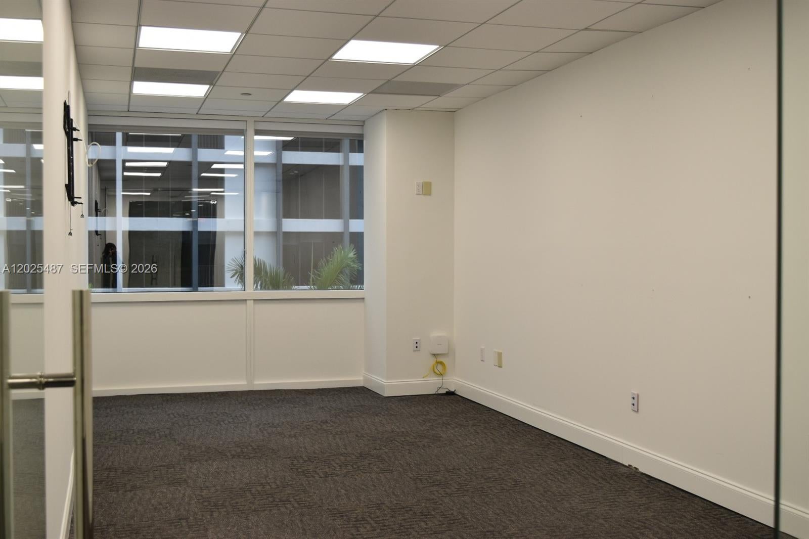 1200 Brickell Ave 425