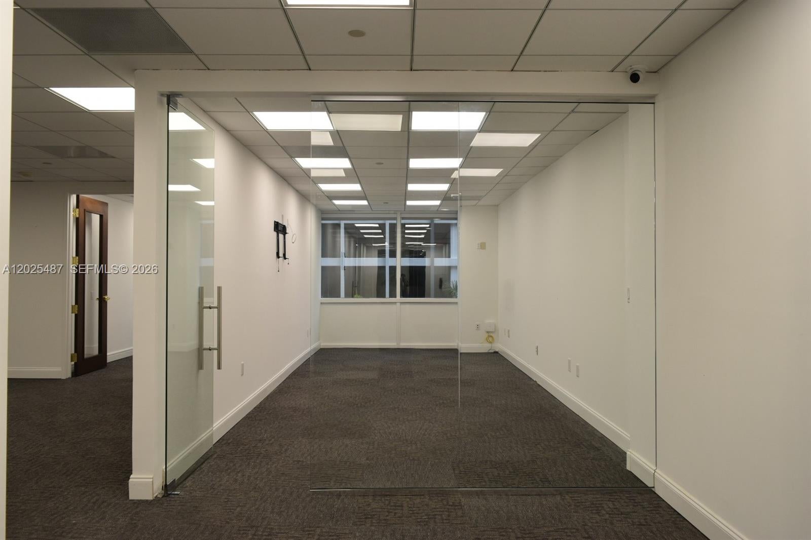 1200 Brickell Ave 425