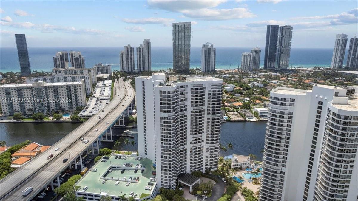 Rental Property at 19195 Ne 36th Ct 2004, Aventura, Miami-Dade County, Florida - Bedrooms: 1 
Bathrooms: 1  - $2,900 MO.