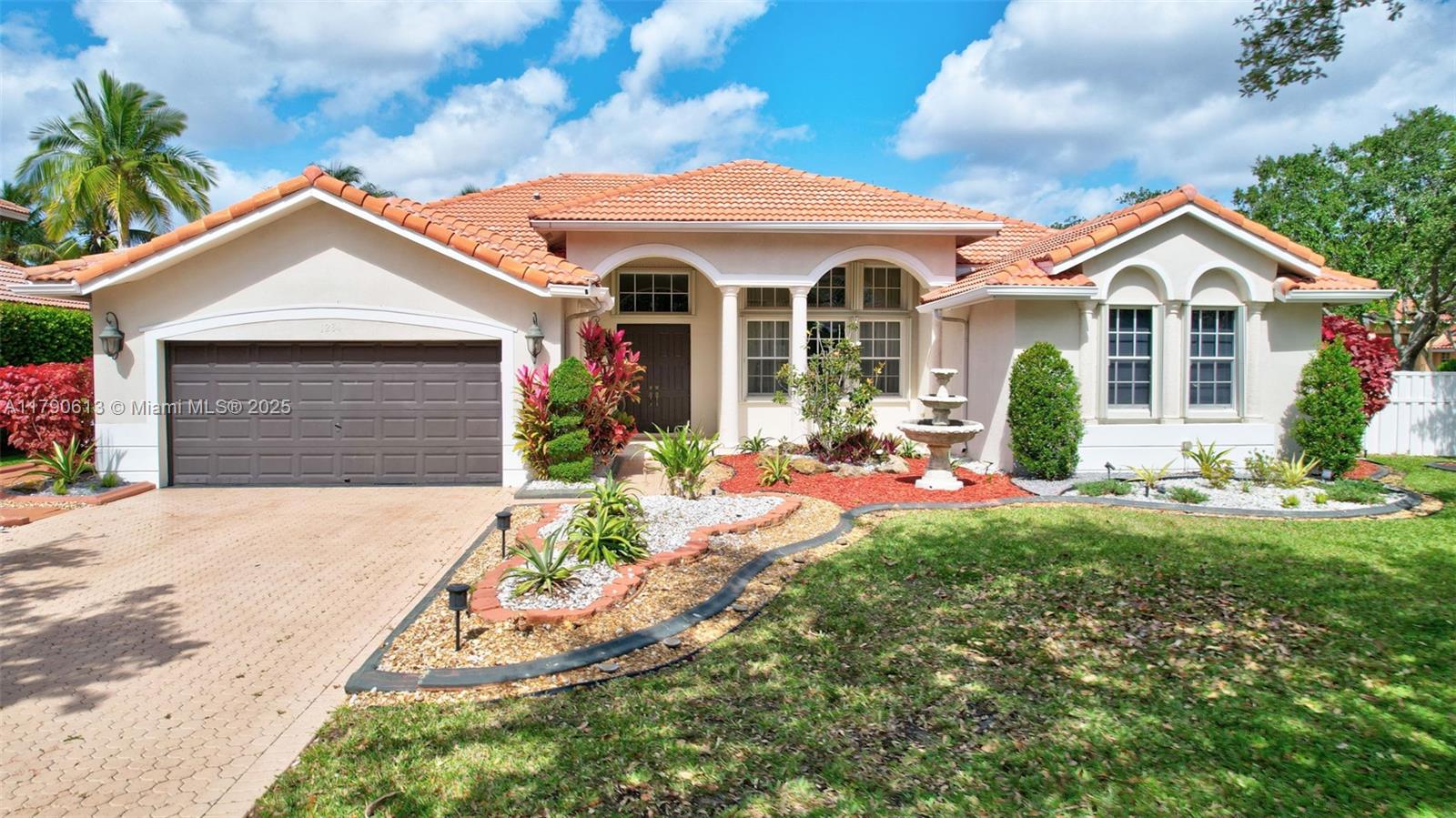 Property for Sale at 1284 Nw 163rd Ter, Pembroke Pines, Miami-Dade County, Florida - Bedrooms: 3 
Bathrooms: 3  - $799,900