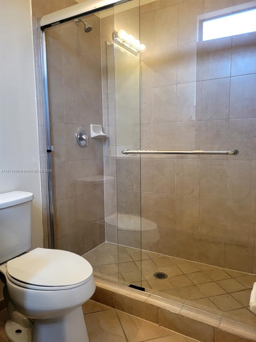 MARTINIQUE AT OASIS REPLA - Residential Lease