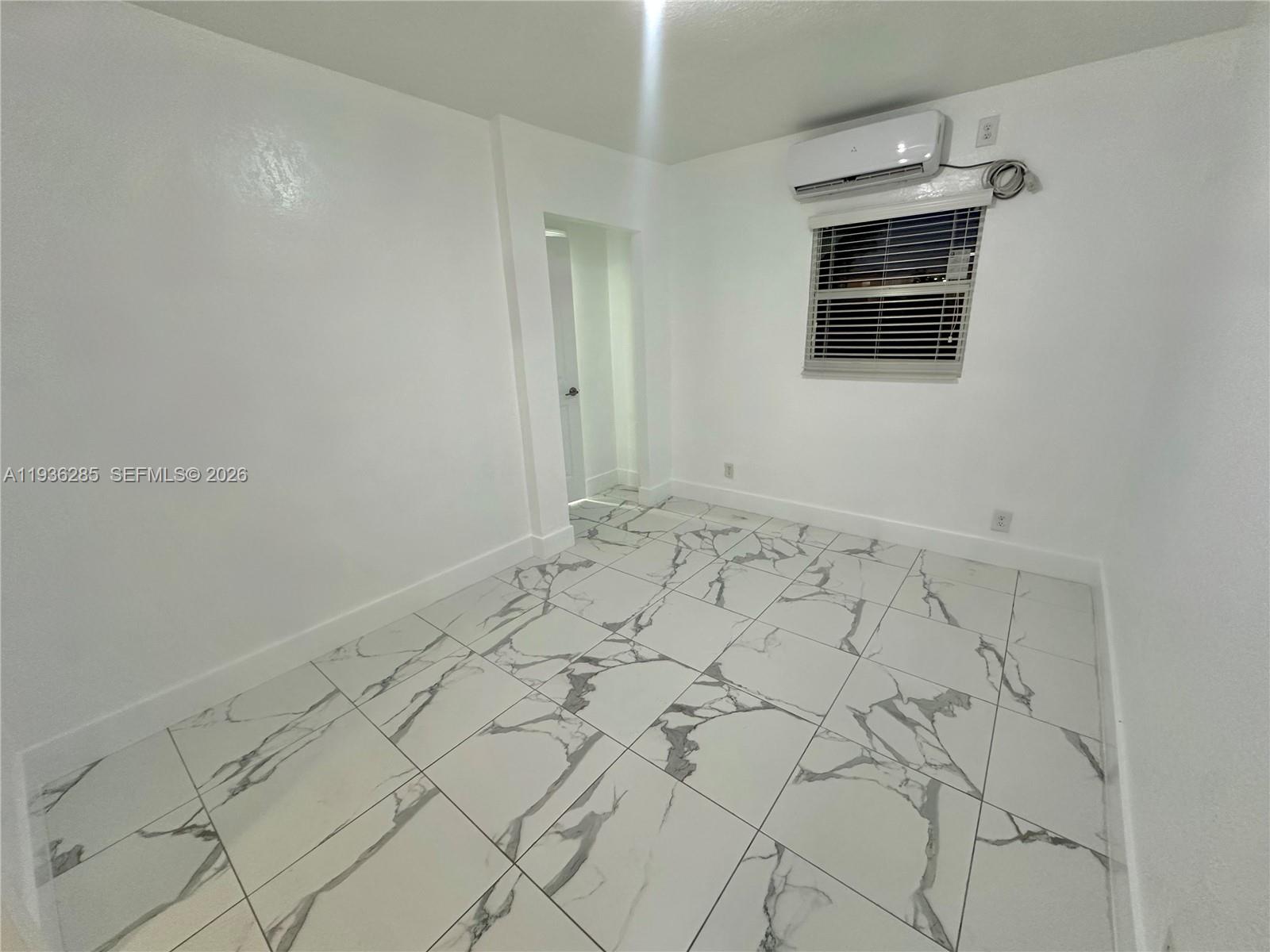 CASTLE ESTATES - Residential Lease