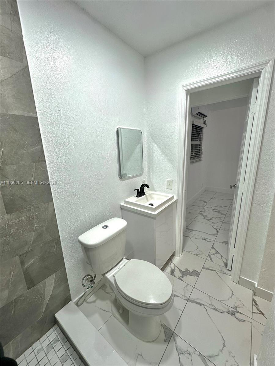 CASTLE ESTATES - Residential Lease