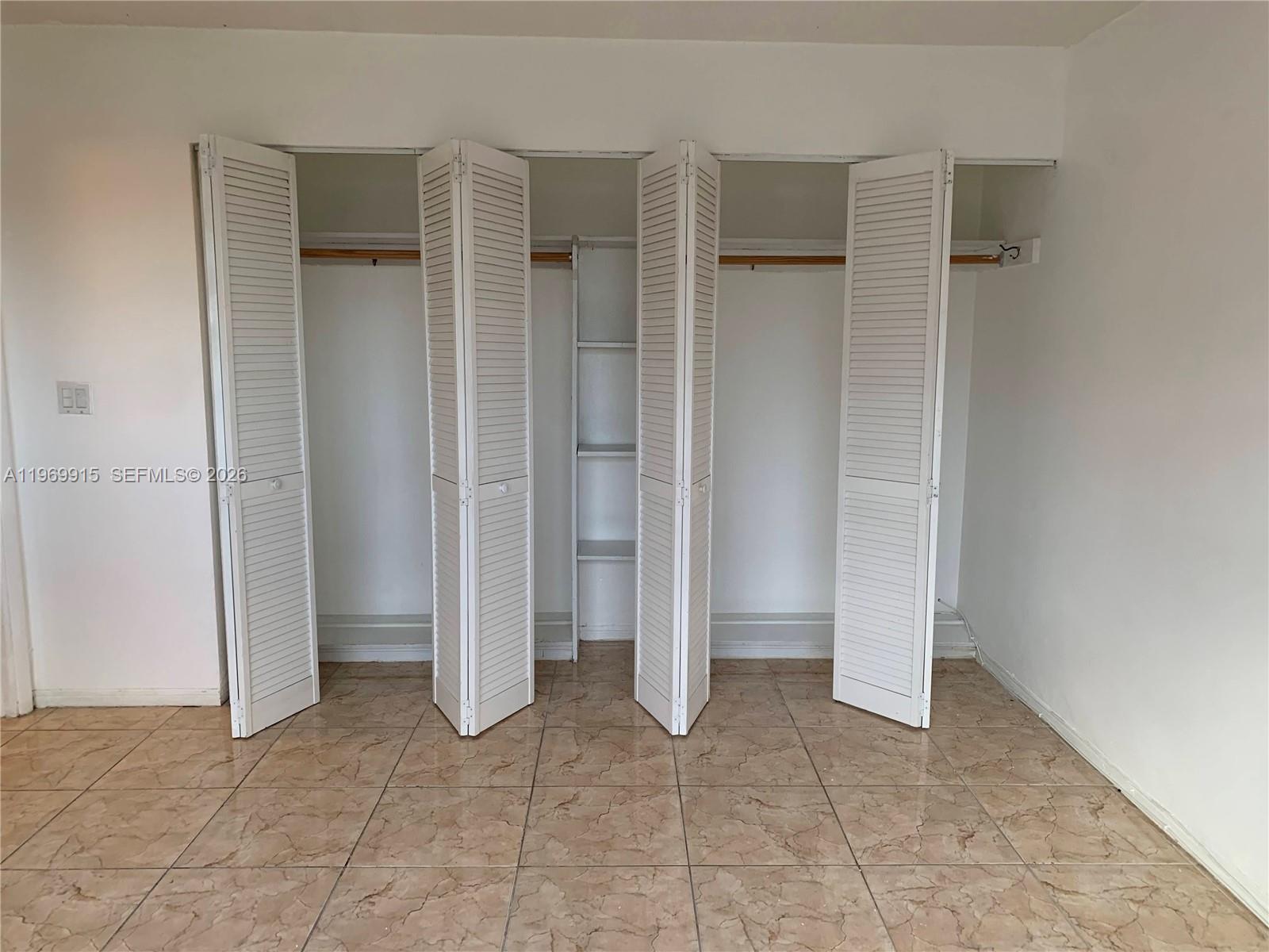 ELDORADO PLAZA WEST CONDO - Residential Lease