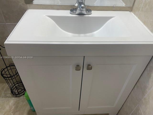 ELDORADO PLAZA WEST CONDO - Residential Lease