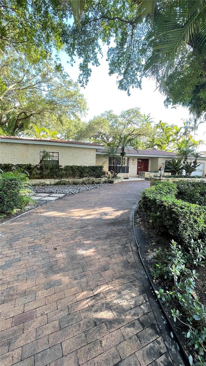 CORAL GABLES COUNTRY CLUB - Residential