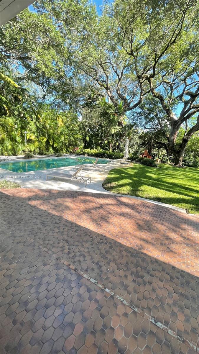 CORAL GABLES COUNTRY CLUB - Residential