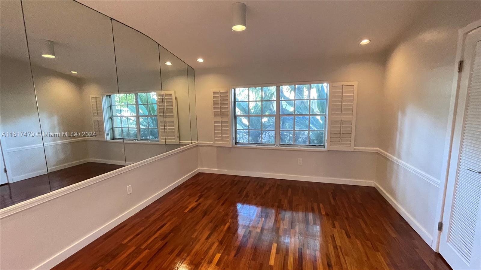 CORAL GABLES COUNTRY CLUB - Residential