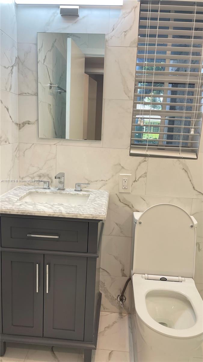 CORAL GABLES COUNTRY CLUB - Residential