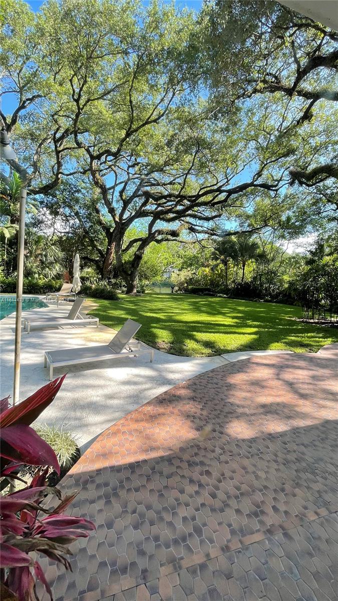 CORAL GABLES COUNTRY CLUB - Residential