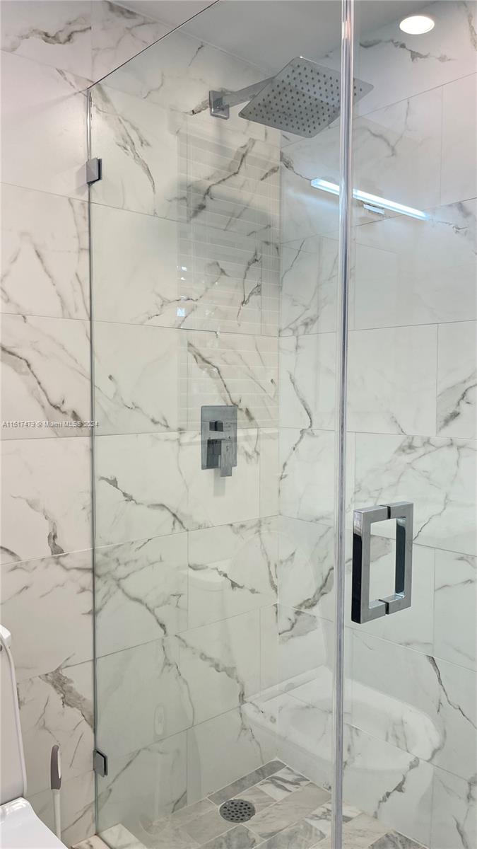 CORAL GABLES COUNTRY CLUB - Residential