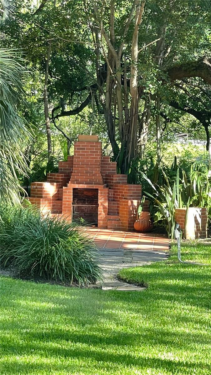 CORAL GABLES COUNTRY CLUB - Residential