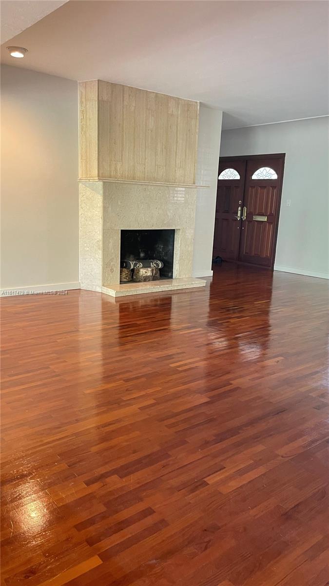 CORAL GABLES COUNTRY CLUB - Residential