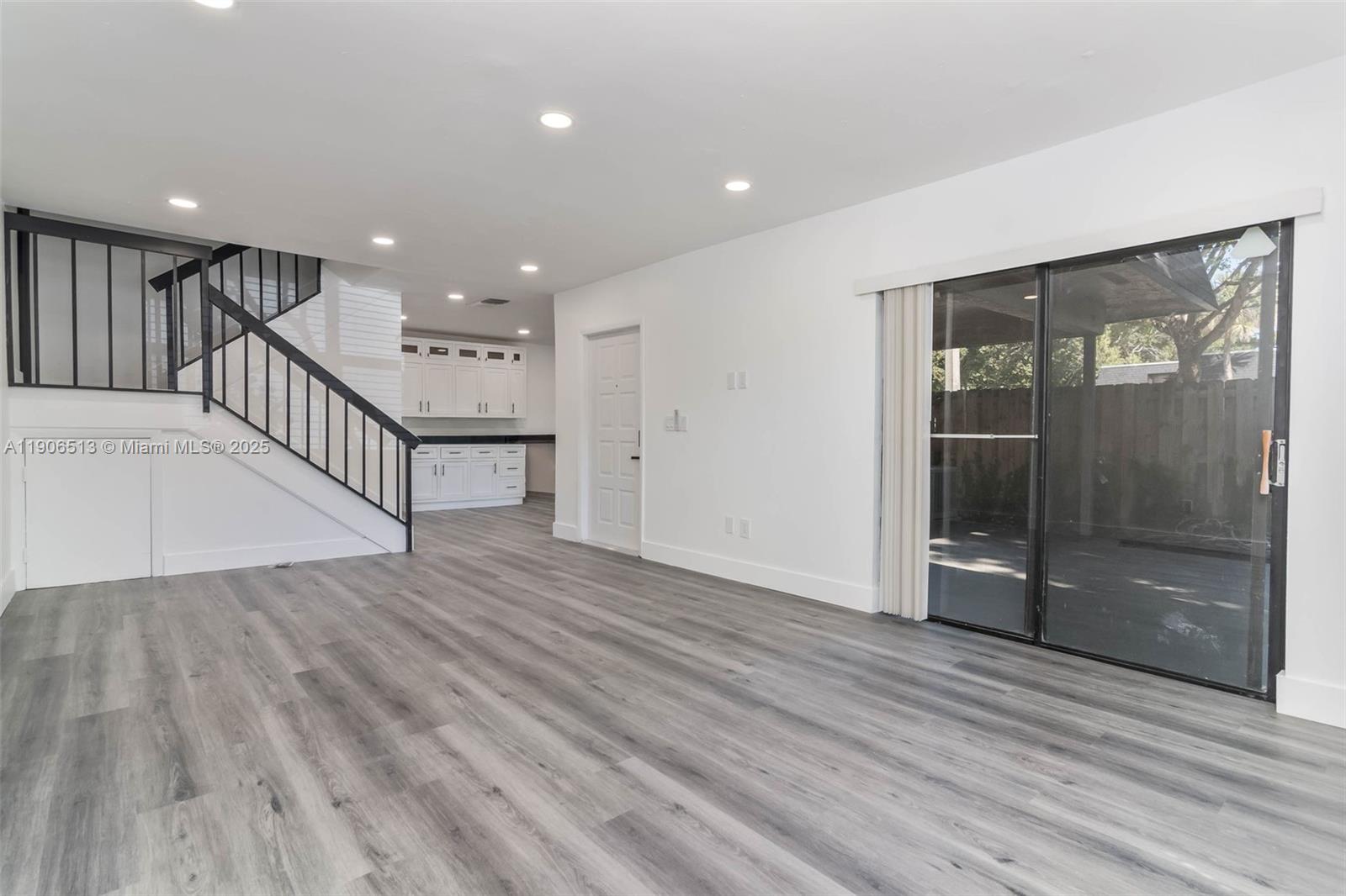 CAMELOT ONE CONDO - Residential Lease