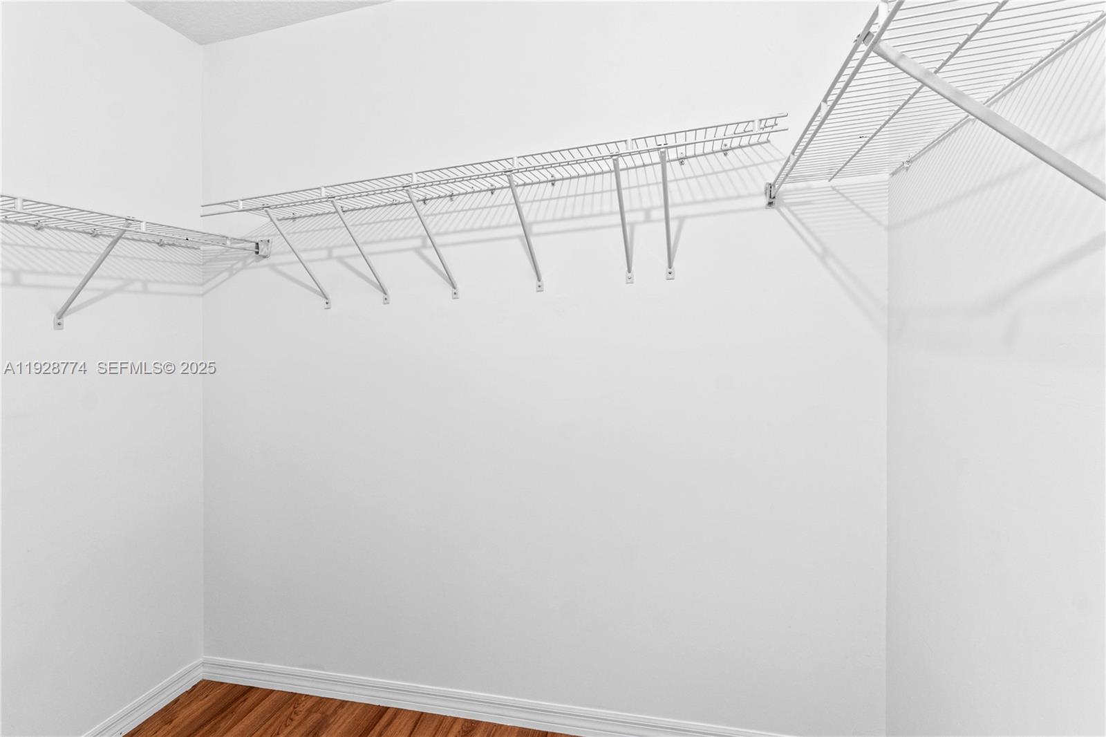 MELROSE POINT CONDO - Residential