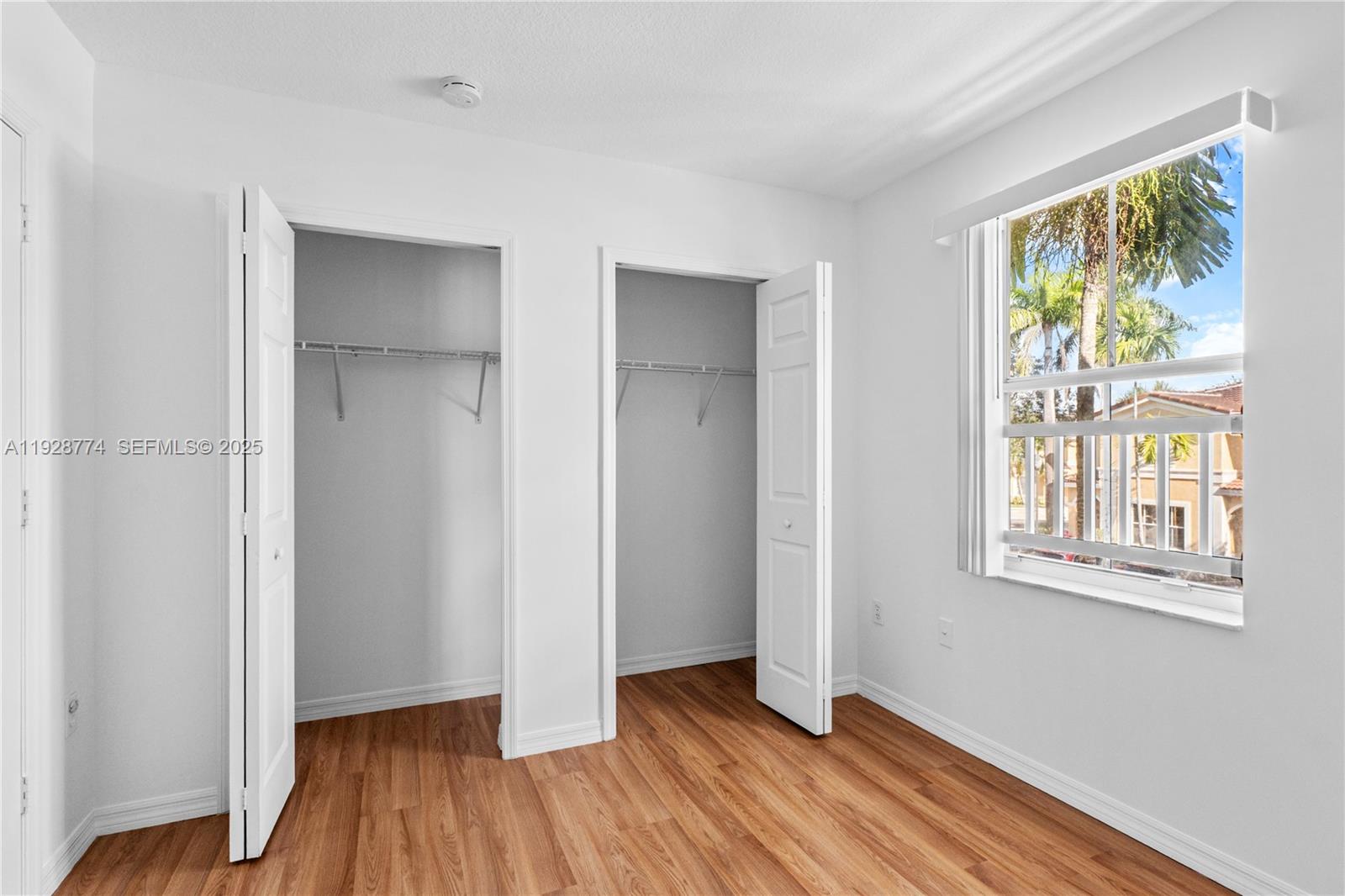 MELROSE POINT CONDO - Residential