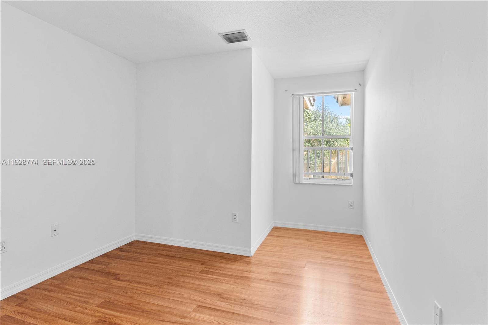 MELROSE POINT CONDO - Residential