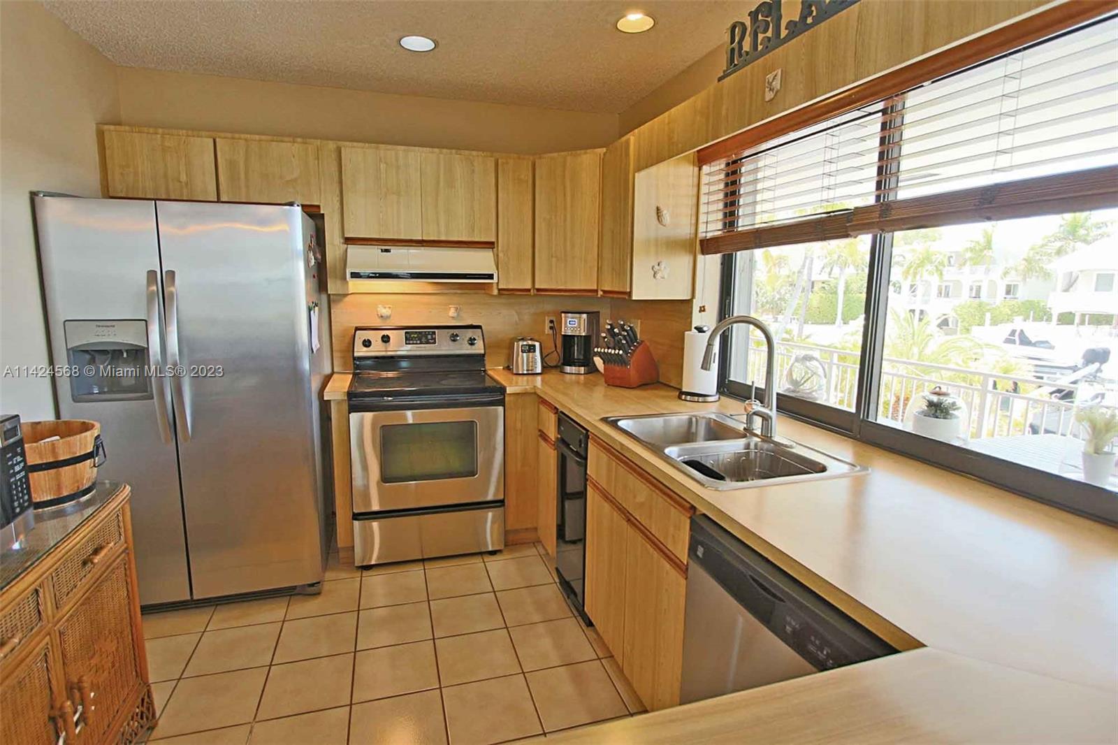 PORT LARGO 5TH ADD - Residential