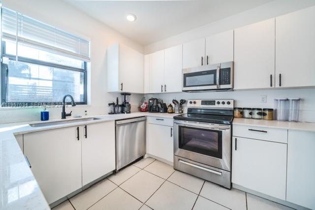 VISTA LAGO - Residential