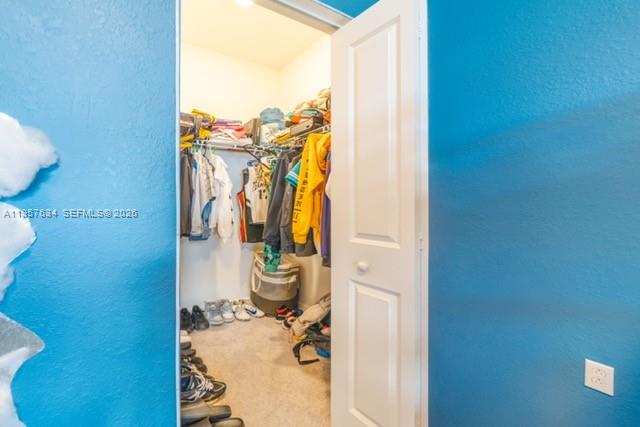 VISTA LAGO - Residential