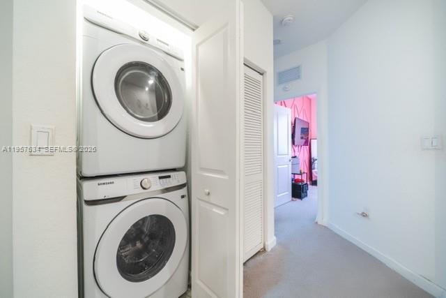 VISTA LAGO - Residential