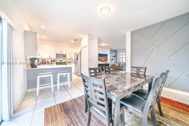 VISTA LAGO - Residential