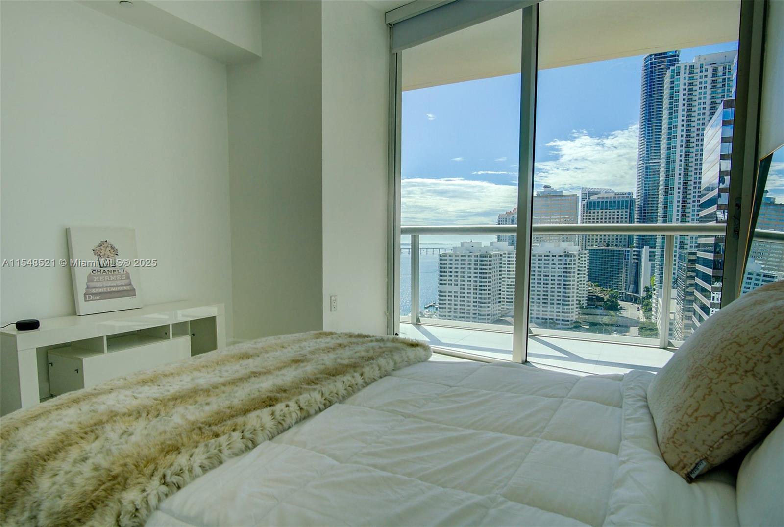 ICON BRICKELL NO TWO - Residential