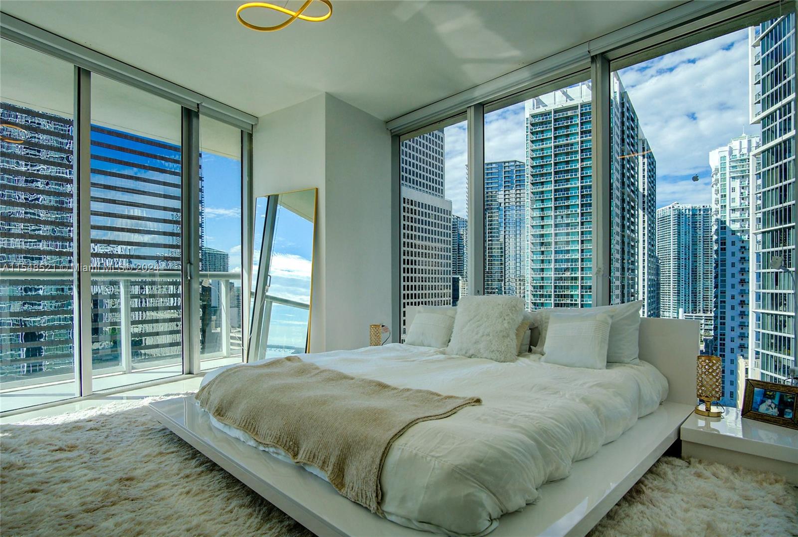 Property for Sale at 495 Brickell Ave 2111, Miami, Broward County, Florida - Bedrooms: 2 
Bathrooms: 2  - $980,000