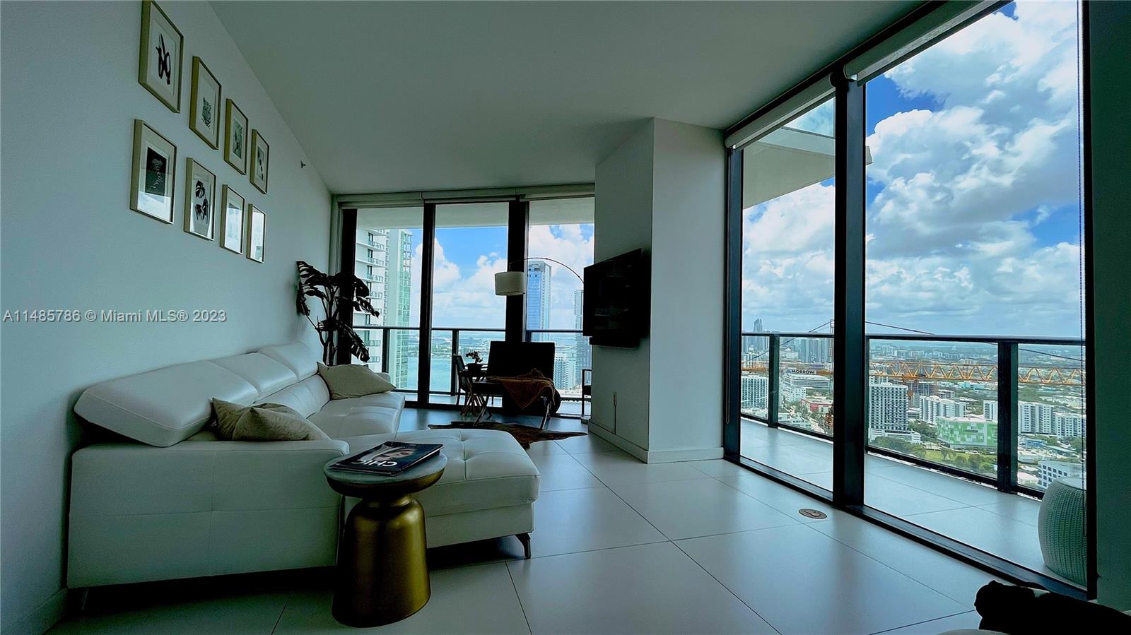 Paraiso Bay View - Residential Lease