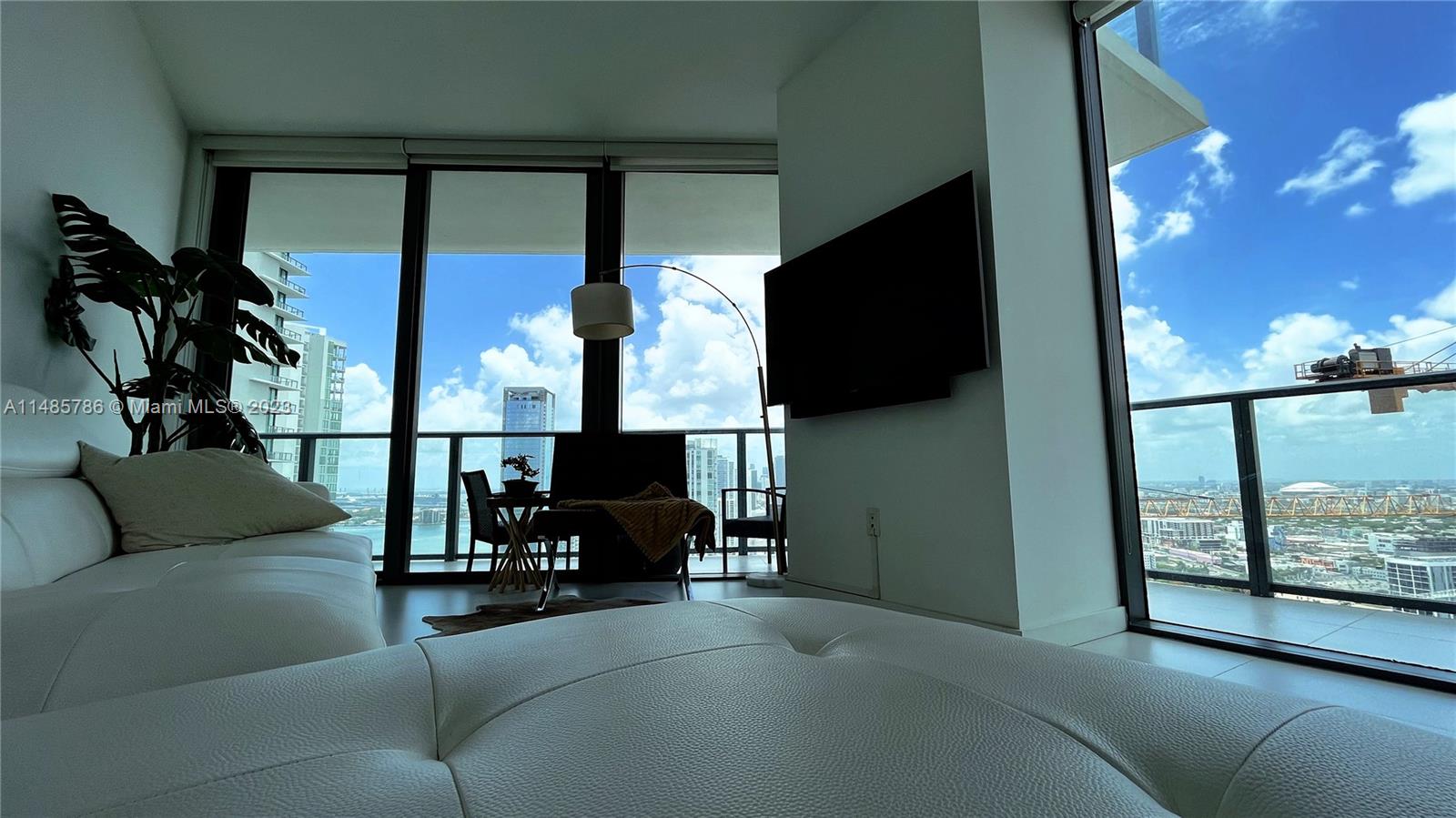 Paraiso Bay View - Residential Lease