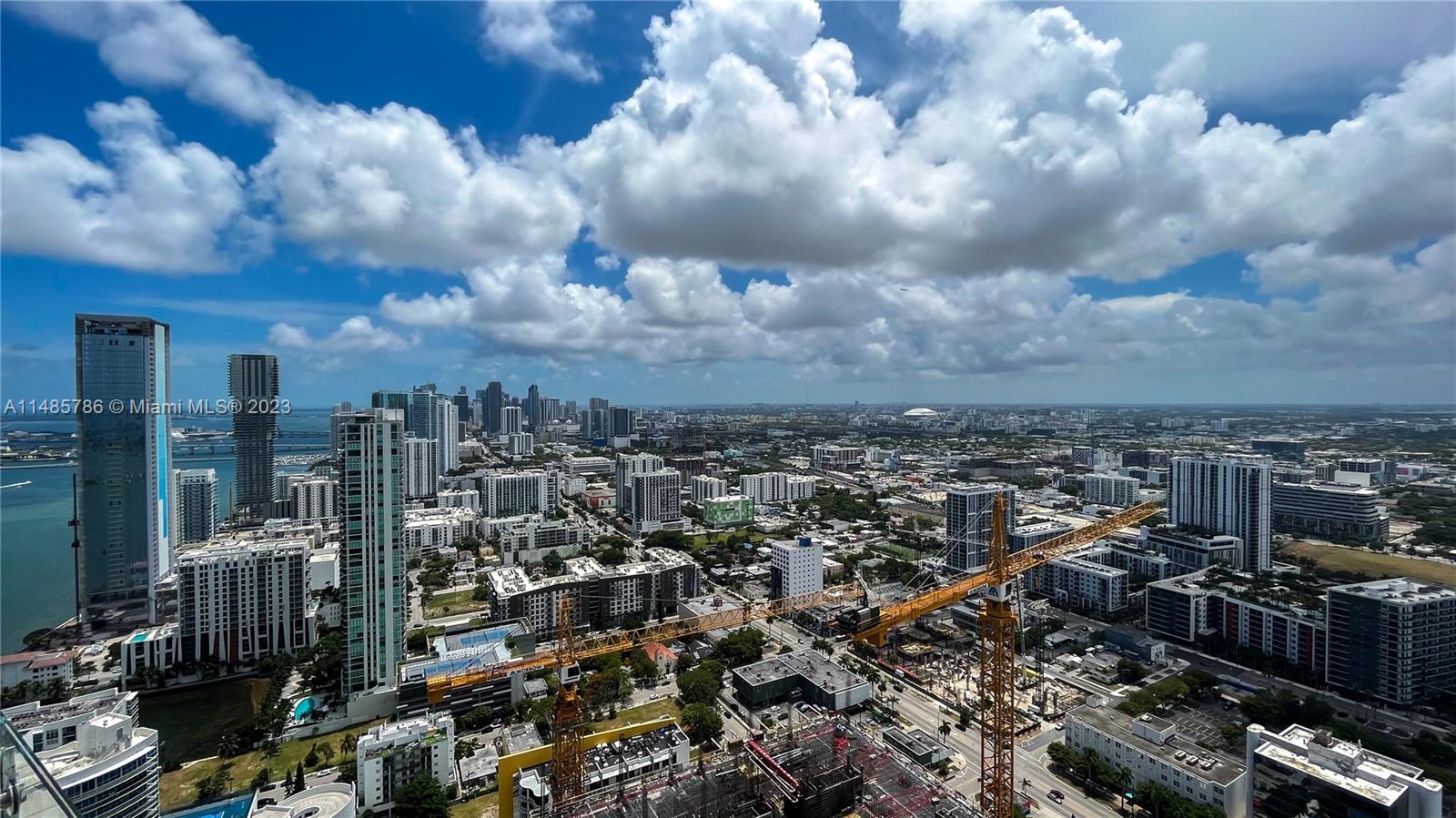 Paraiso Bay View - Residential Lease