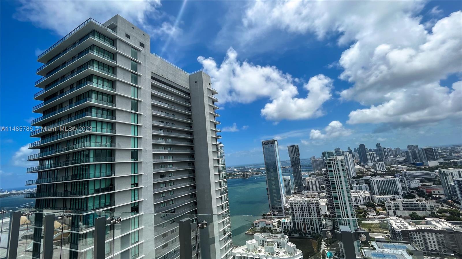 Paraiso Bay View - Residential Lease