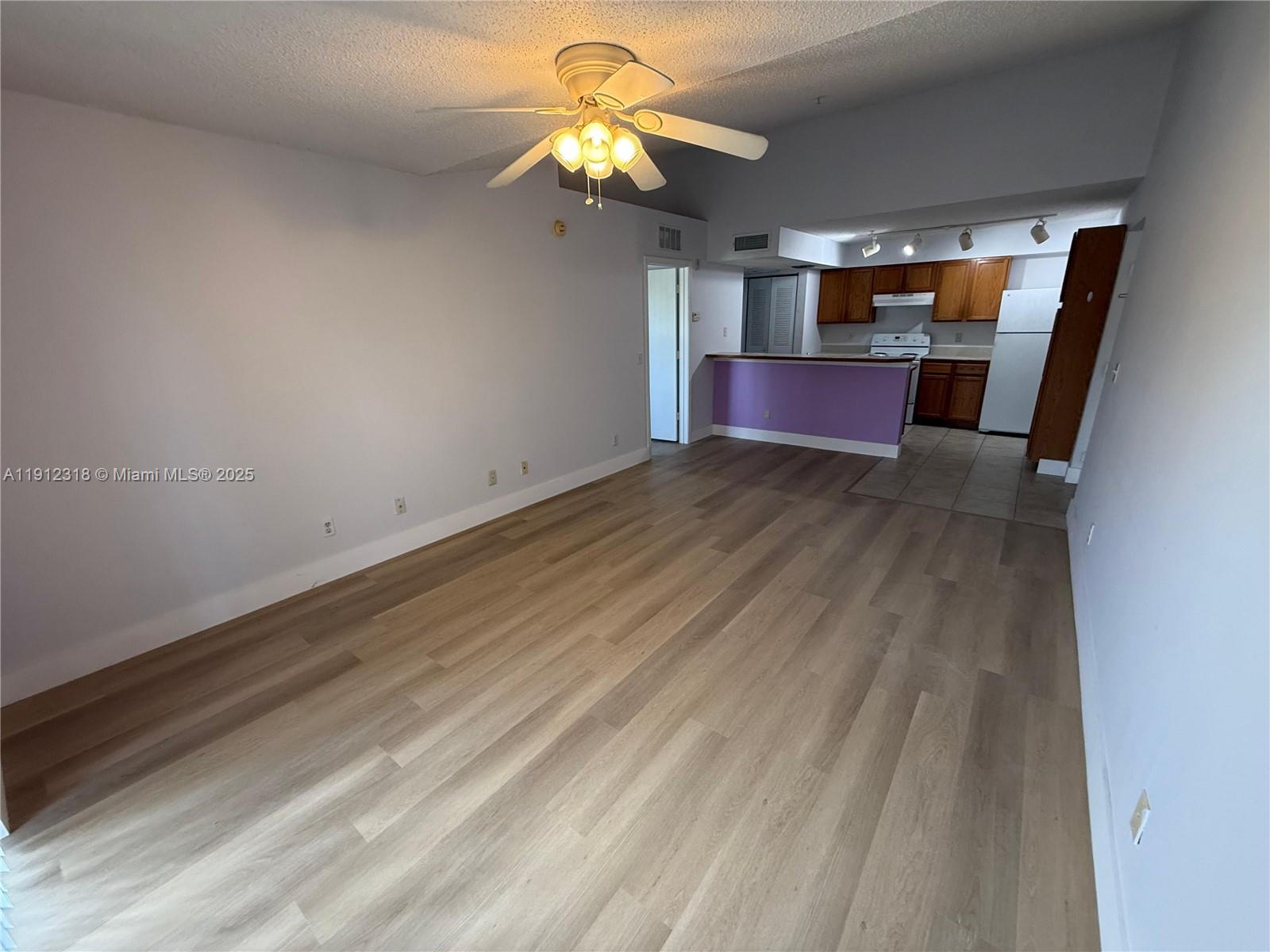 NOB HILL LANDINGS CONDOMI - Residential Lease