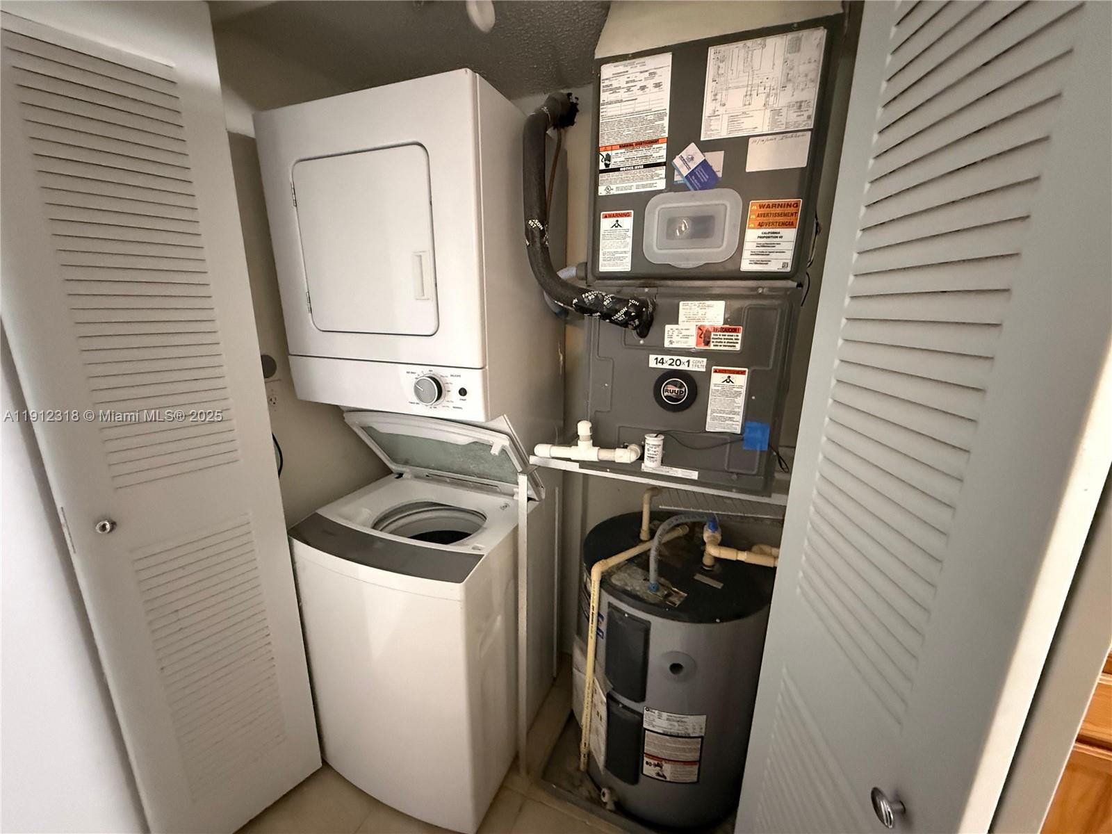 NOB HILL LANDINGS CONDOMI - Residential Lease