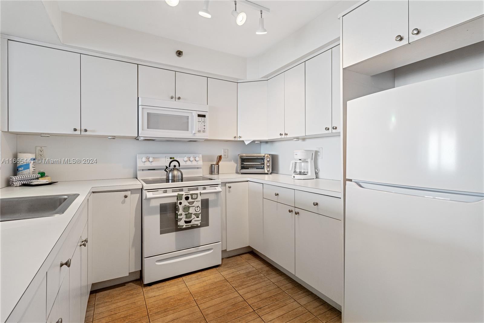 CASTLE BEACH CLUB CONDO - Residential