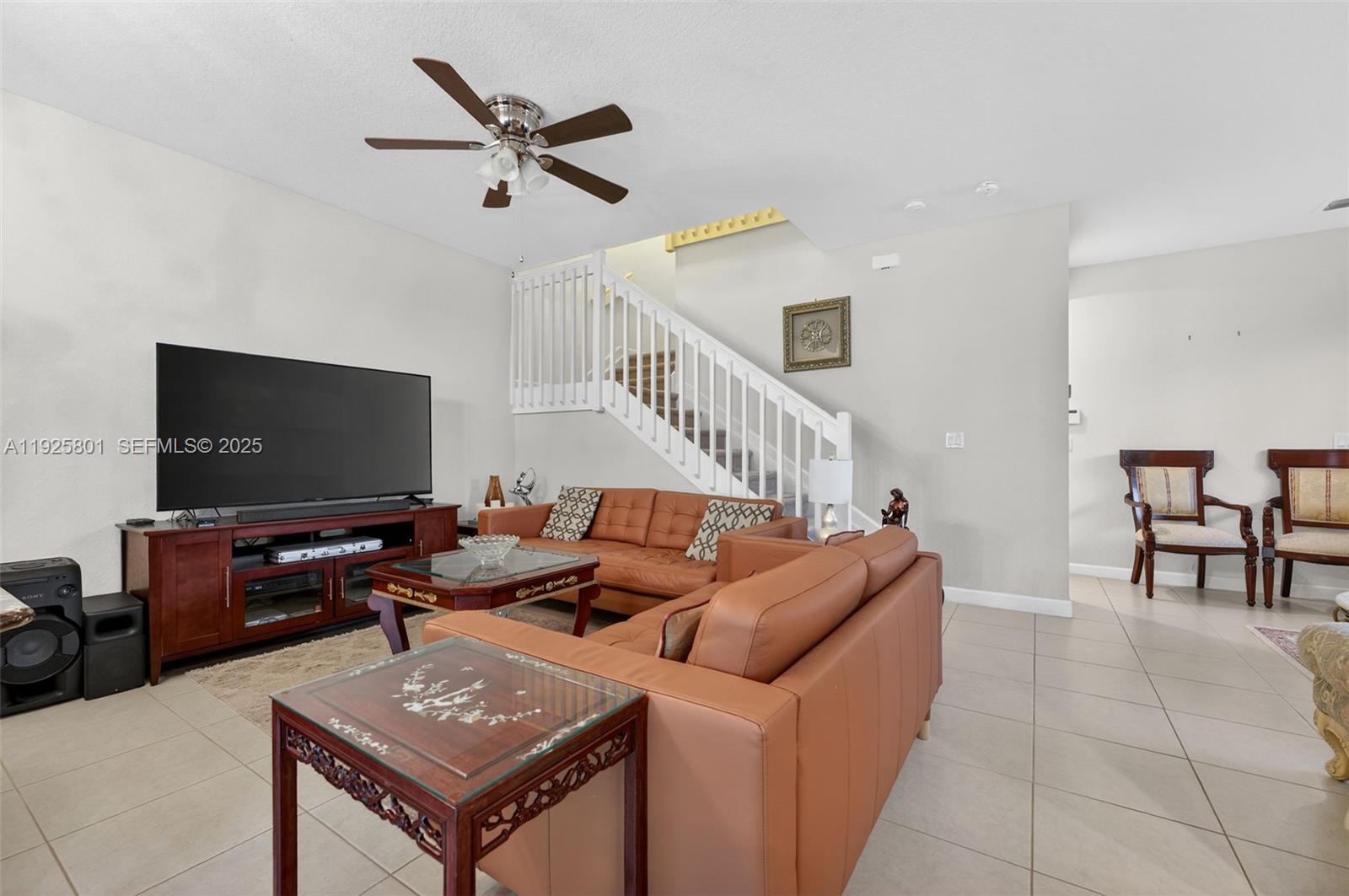 SIMONTON COURT - Residential