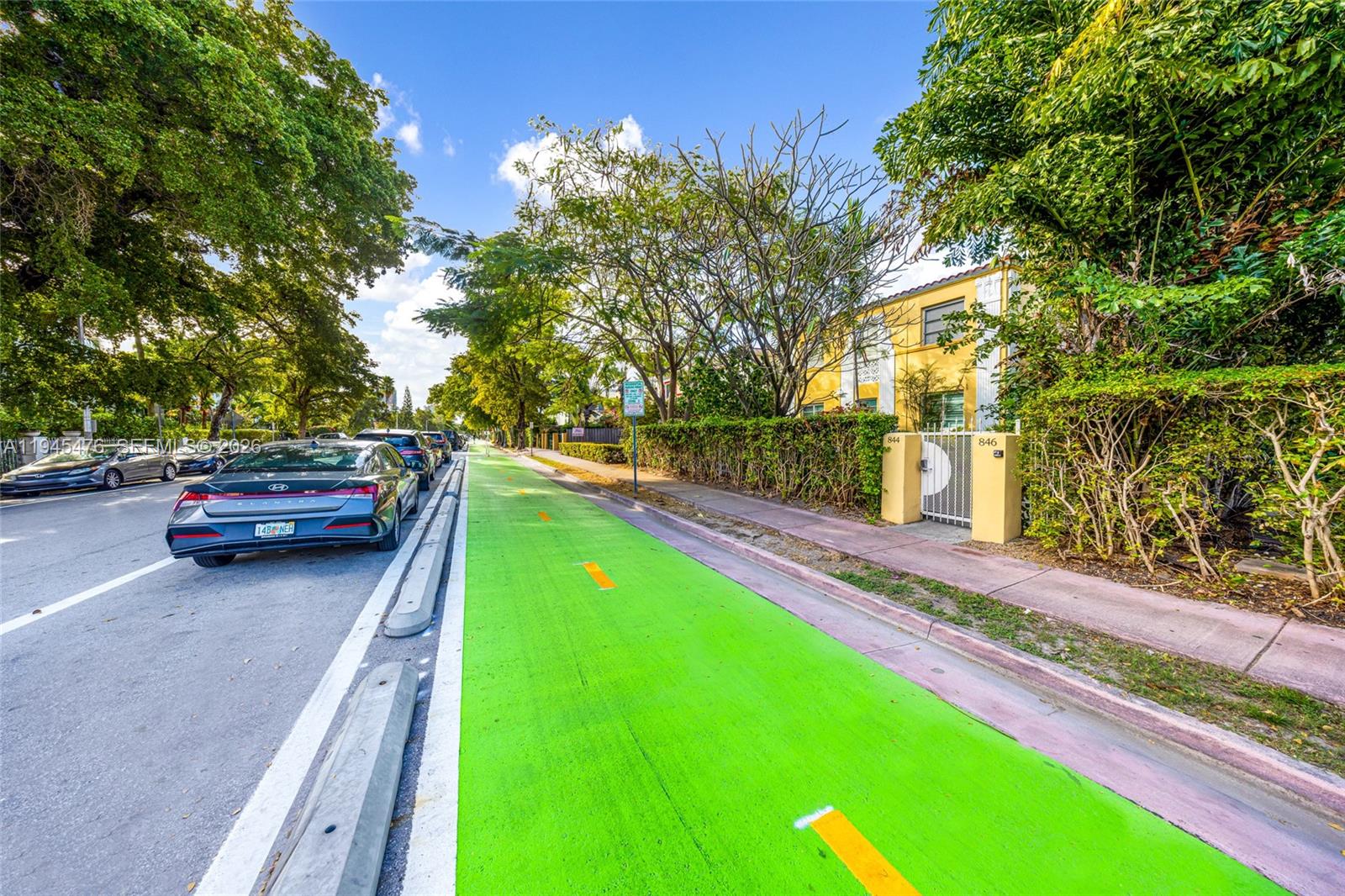 FLAMINGO WAVE CONDO - Residential