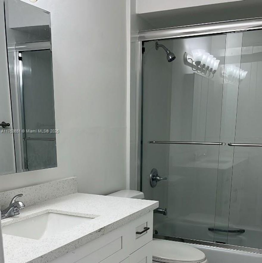 Welcome to your new home in the heart of Hollywood, FL! This beautiful, fully renovated unit offers 800 sqft of modern living space with two bedrooms and two bathrooms. Perfectly situated in a nice neighborhood, you'll enjoy a blend of comfort, convenience, and style.
