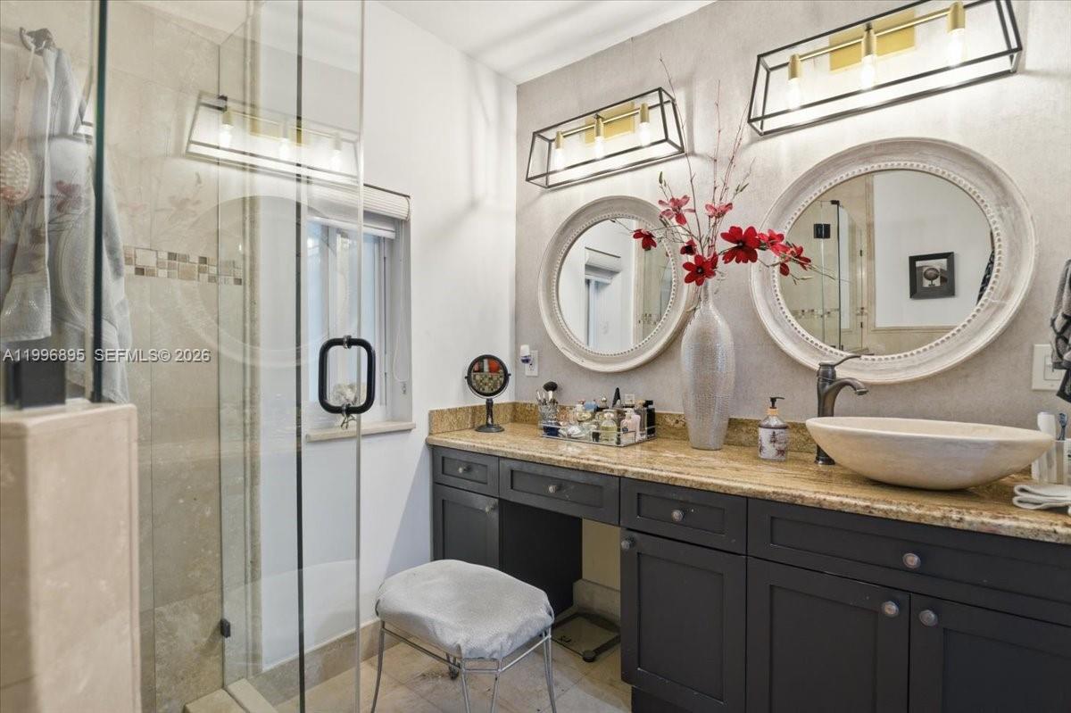 RIVIERA ESTATES 2ND ADDN - Residential