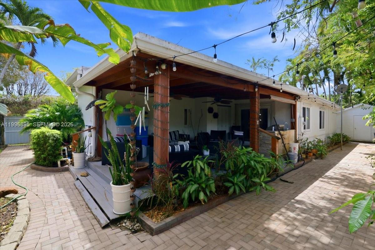 RIVIERA ESTATES 2ND ADDN - Residential