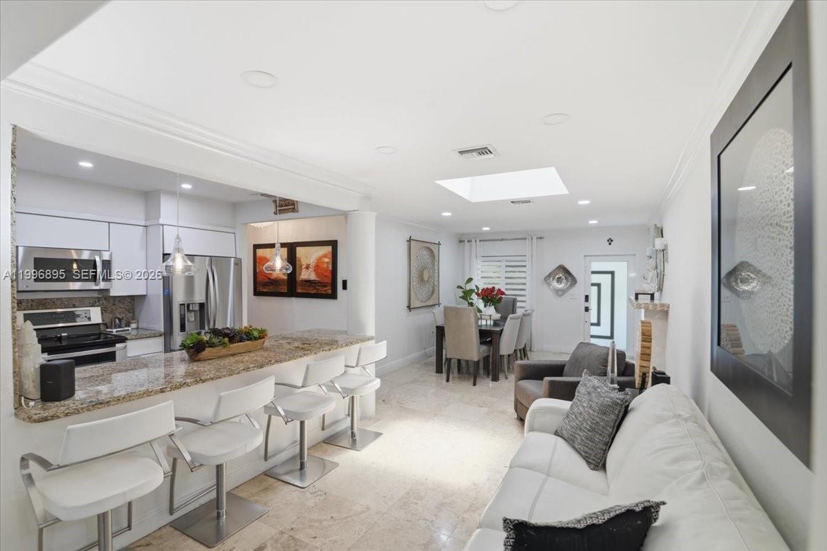 RIVIERA ESTATES 2ND ADDN - Residential