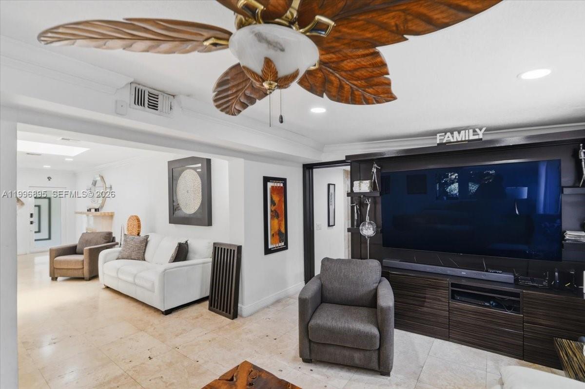 RIVIERA ESTATES 2ND ADDN - Residential