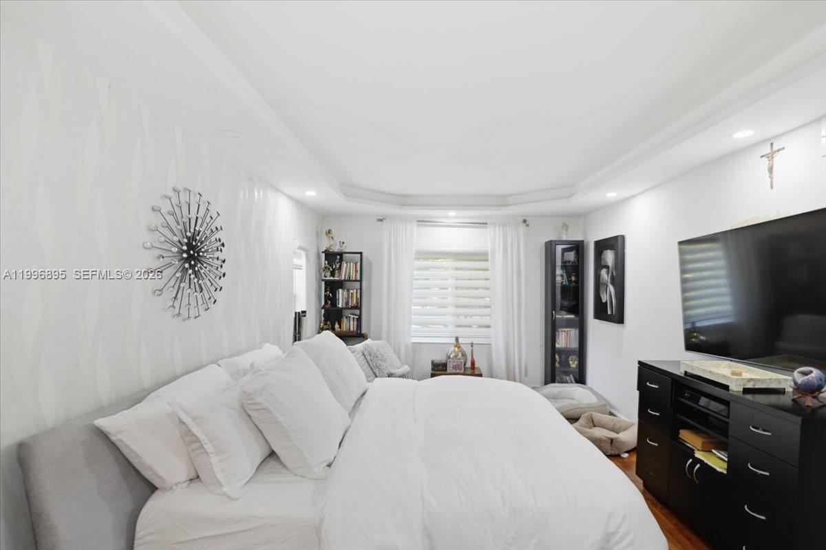 RIVIERA ESTATES 2ND ADDN - Residential