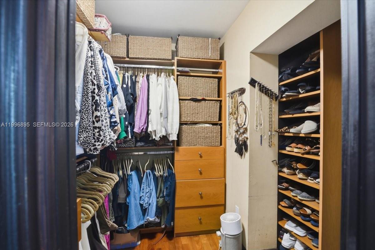 RIVIERA ESTATES 2ND ADDN - Residential