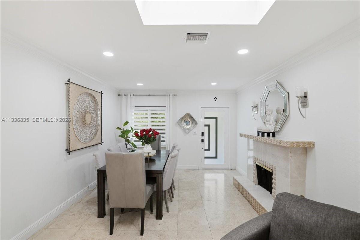 RIVIERA ESTATES 2ND ADDN - Residential