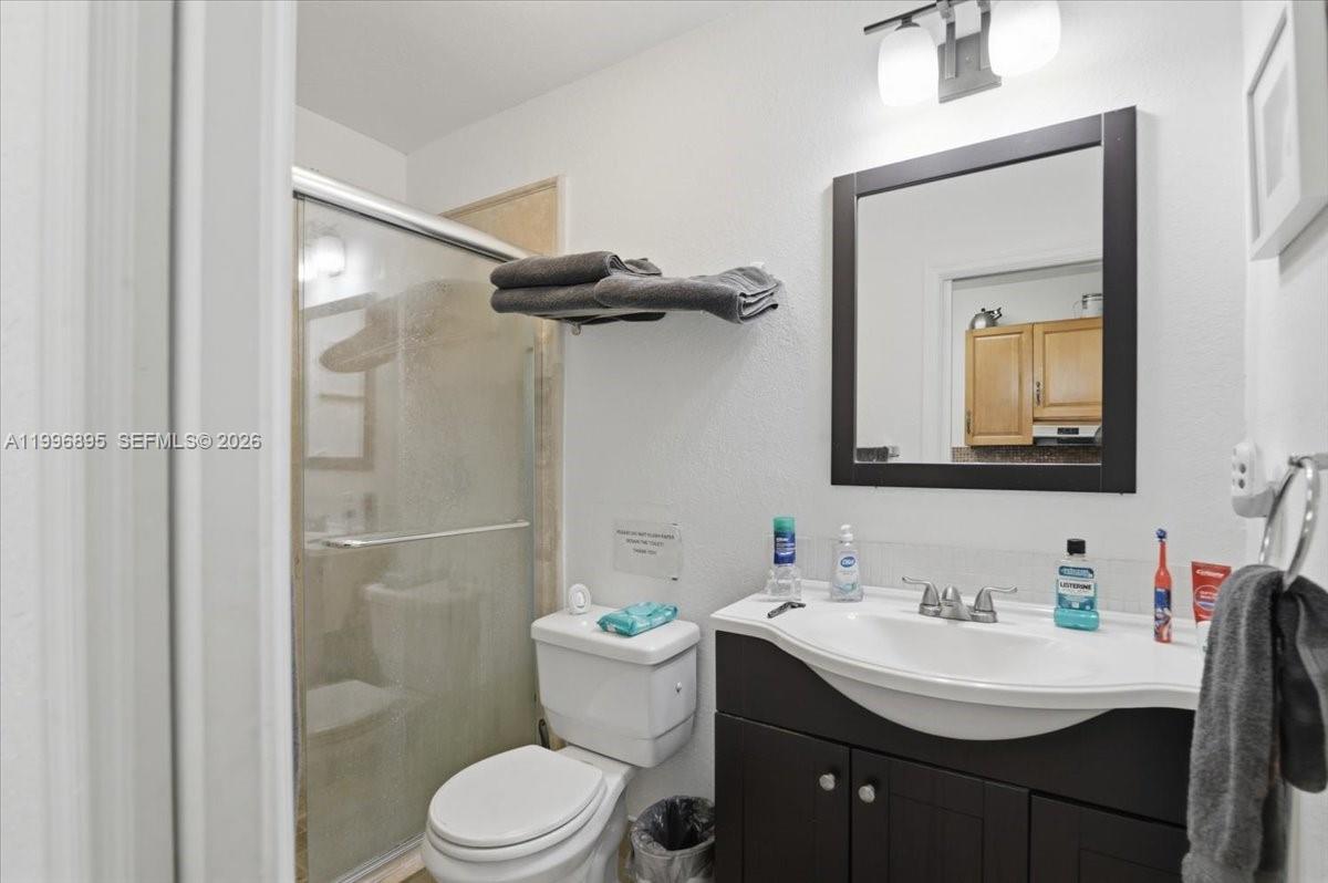 RIVIERA ESTATES 2ND ADDN - Residential