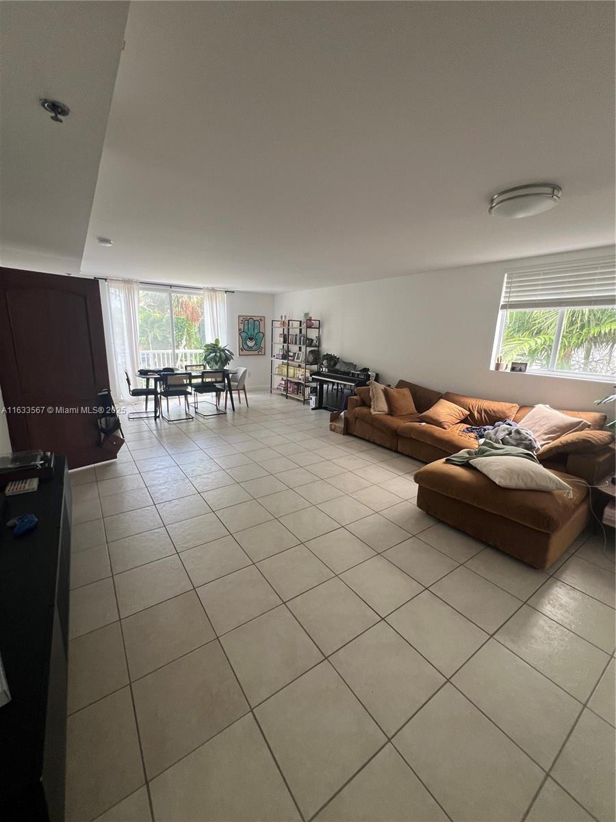 THE IMPERIAL CONDO - Residential